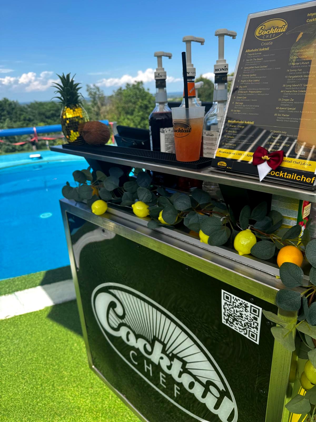 Cocktail Chef bar kraj bazena